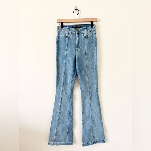 Veronica Beard Beverly High-Rise Flare Jeans in Lakeshore Light Wash - Size 26 - Picture 3 of 9